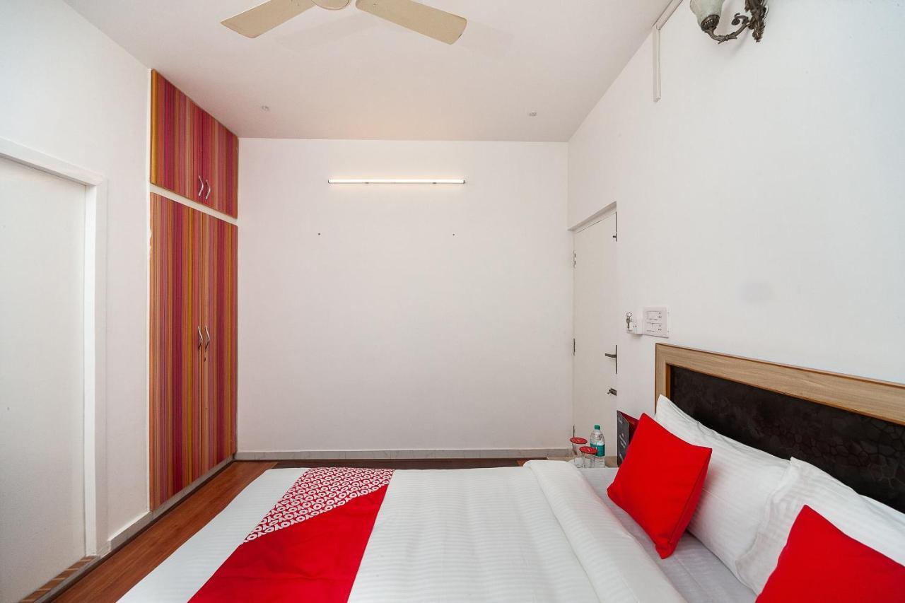 Oyo Flagship 76653 Bali Beach House Hotel Chennai Bagian luar foto